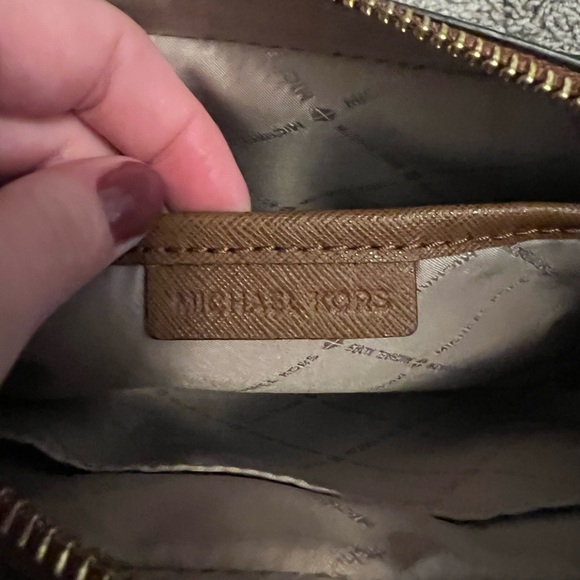 Michael Kors Crossbody Bag - Picture 5 of 5